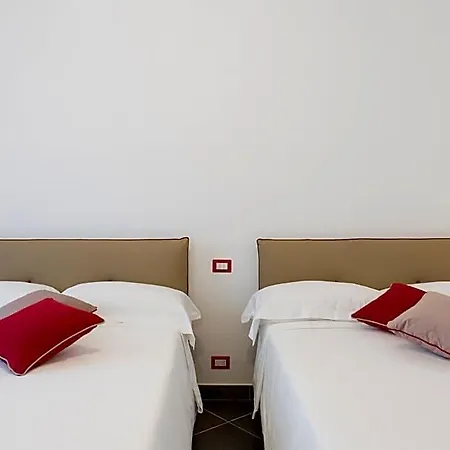 Отель Interamnia Boutique Comunanza