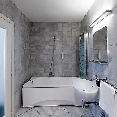 Отель Interamnia Boutique 4*